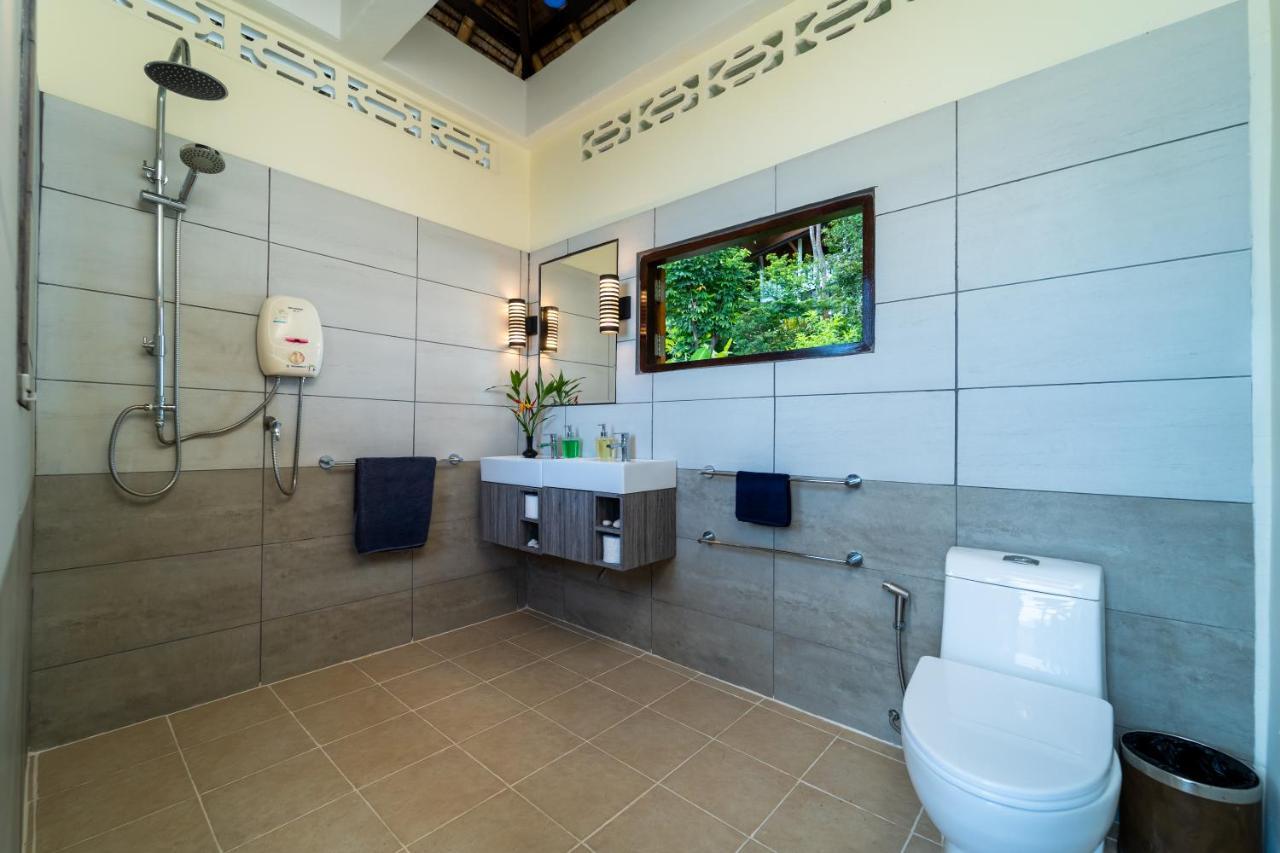 White Azure Villa Koh Phangan Than Sadet Beach Exterior photo